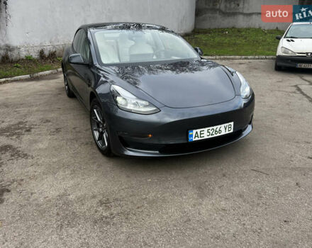 Серый Тесла Модель 3, объемом двигателя 0 л и пробегом 19 тыс. км за 24500 $, фото 13 на Automoto.ua