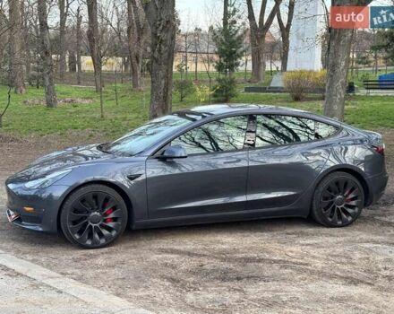 Серый Тесла Модель 3, объемом двигателя 0 л и пробегом 31 тыс. км за 25990 $, фото 3 на Automoto.ua