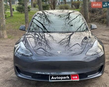 Серый Тесла Модель 3, объемом двигателя 0 л и пробегом 31 тыс. км за 25990 $, фото 1 на Automoto.ua