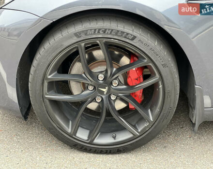 Серый Тесла Модель 3, объемом двигателя 0 л и пробегом 130 тыс. км за 21500 $, фото 11 на Automoto.ua