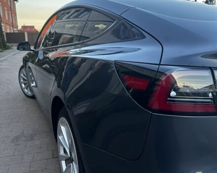 Серый Тесла Модель 3, объемом двигателя 0 л и пробегом 160 тыс. км за 19900 $, фото 5 на Automoto.ua