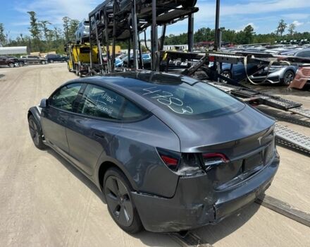 Сірий Тесла Модель 3, об'ємом двигуна 0 л та пробігом 27 тис. км за 12800 $, фото 3 на Automoto.ua