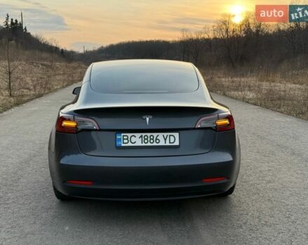Серый Тесла Модель 3, объемом двигателя 0 л и пробегом 42 тыс. км за 19500 $, фото 32 на Automoto.ua