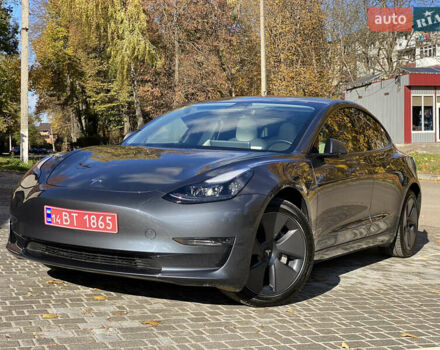Тесла Модель 3 2023 у Івано-Франківську на Automoto.ua Сірий Тесла Модель 3, об'ємом двигуна 0 л та пробігом 55 тис. км за 20000 $, фото 2 на Automoto.ua