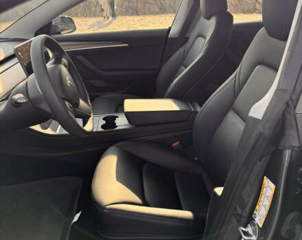 Сірий Тесла Модель 3, об'ємом двигуна 0 л та пробігом 4 тис. км за 24300 $, фото 11 на Automoto.ua