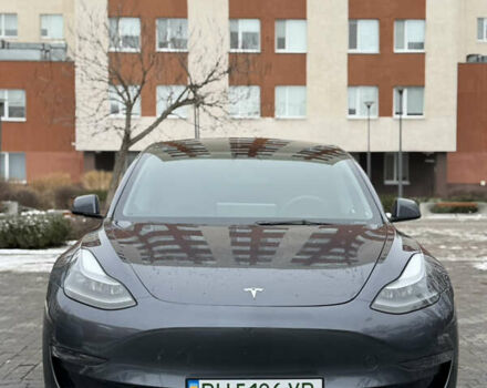 Серый Тесла Модель 3, объемом двигателя 0 л и пробегом 46 тыс. км за 19700 $, фото 6 на Automoto.ua