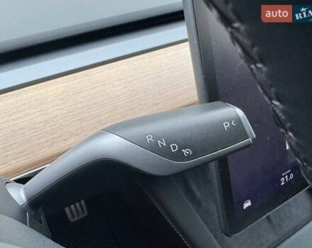 Серый Тесла Модель 3, объемом двигателя 0 л и пробегом 49 тыс. км за 24200 $, фото 26 на Automoto.ua