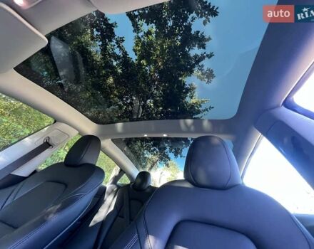 Серый Тесла Модель 3, объемом двигателя 0 л и пробегом 19 тыс. км за 24999 $, фото 31 на Automoto.ua