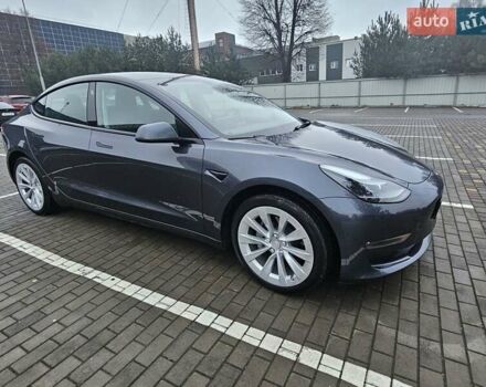 Серый Тесла Модель 3, объемом двигателя 0 л и пробегом 39 тыс. км за 22550 $, фото 2 на Automoto.ua
