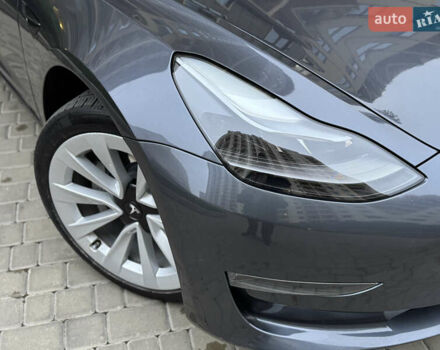 Сірий Тесла Модель 3, об'ємом двигуна 0 л та пробігом 28 тис. км за 23900 $, фото 10 на Automoto.ua