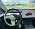 Серый Тесла Модель 3, объемом двигателя 0 л и пробегом 9 тыс. км за 22300 $, фото 9 на Automoto.ua