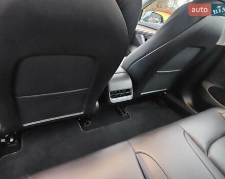 Серый Тесла Модель 3, объемом двигателя 0 л и пробегом 39 тыс. км за 22550 $, фото 48 на Automoto.ua