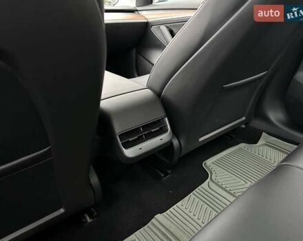 Серый Тесла Модель 3, объемом двигателя 0 л и пробегом 4 тыс. км за 20793 $, фото 26 на Automoto.ua