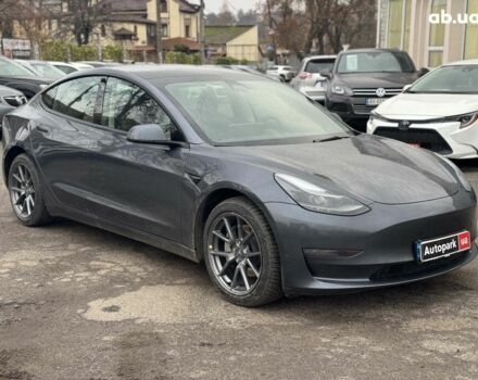 Серый Тесла Модель 3, объемом двигателя 0 л и пробегом 39 тыс. км за 23290 $, фото 2 на Automoto.ua