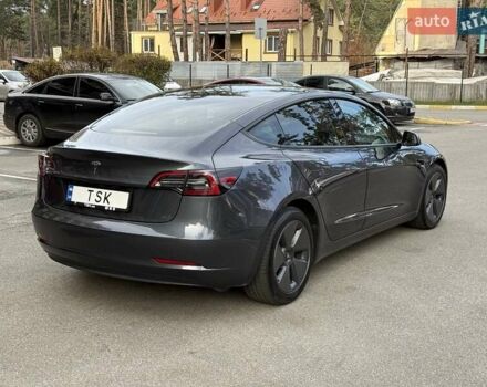 Серый Тесла Модель 3, объемом двигателя 0 л и пробегом 45 тыс. км за 24999 $, фото 6 на Automoto.ua