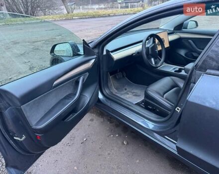 Серый Тесла Модель 3, объемом двигателя 0 л и пробегом 43 тыс. км за 24500 $, фото 9 на Automoto.ua
