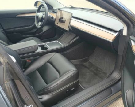 Серый Тесла Модель 3, объемом двигателя 0 л и пробегом 23 тыс. км за 18400 $, фото 8 на Automoto.ua