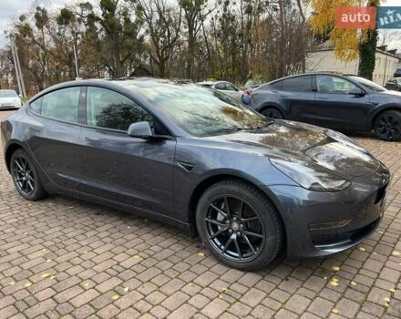 Тесла Модель 3 2023 у Вінниці на Automoto.ua Сірий Тесла Модель 3, об'ємом двигуна 0 л та пробігом 67 тис. км за 20000 $, фото 4 на Automoto.ua