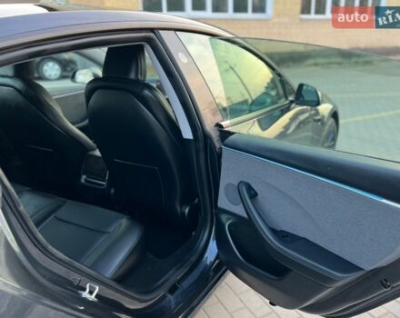 Серый Тесла Модель 3, объемом двигателя 0 л и пробегом 1 тыс. км за 25800 $, фото 30 на Automoto.ua