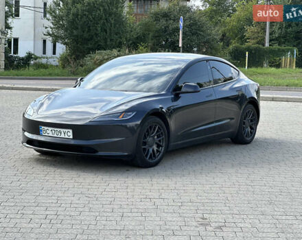 Серый Тесла Модель 3, объемом двигателя 0 л и пробегом 15 тыс. км за 32400 $, фото 10 на Automoto.ua