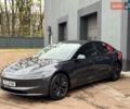 Серый Тесла Модель 3, объемом двигателя 0 л и пробегом 12 тыс. км за 31999 $, фото 3 на Automoto.ua