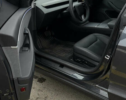 Серый Тесла Модель 3, объемом двигателя 0 л и пробегом 6 тыс. км за 26100 $, фото 6 на Automoto.ua