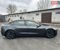 Серый Тесла Модель 3, объемом двигателя 0 л и пробегом 17 тыс. км за 28500 $, фото 3 на Automoto.ua