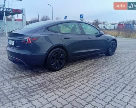 Серый Тесла Модель 3, объемом двигателя 0 л и пробегом 18 тыс. км за 33500 $, фото 7 на Automoto.ua