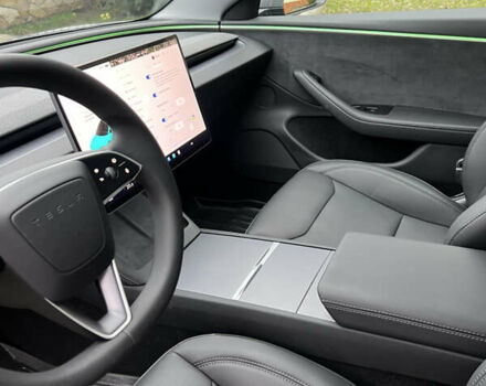 Серый Тесла Модель 3, объемом двигателя 0 л и пробегом 3 тыс. км за 27000 $, фото 14 на Automoto.ua