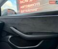 Серый Тесла Модель 3, объемом двигателя 0 л и пробегом 65 тыс. км за 28700 $, фото 31 на Automoto.ua