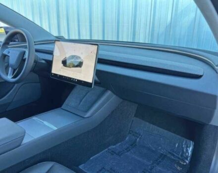 Серый Тесла Модель 3, объемом двигателя 0 л и пробегом 20 тыс. км за 15500 $, фото 11 на Automoto.ua