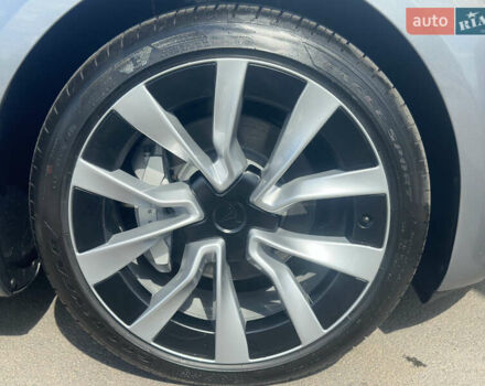 Сірий Тесла Модель 3, об'ємом двигуна 0 л та пробігом 1 тис. км за 32899 $, фото 4 на Automoto.ua