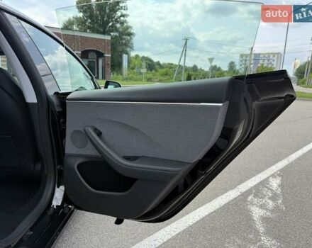 Серый Тесла Модель 3, объемом двигателя 0 л и пробегом 29 тыс. км за 31700 $, фото 29 на Automoto.ua