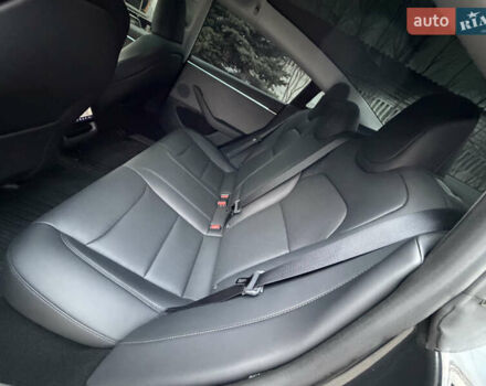 Серый Тесла Модель 3, объемом двигателя 0 л и пробегом 11 тыс. км за 26000 $, фото 20 на Automoto.ua