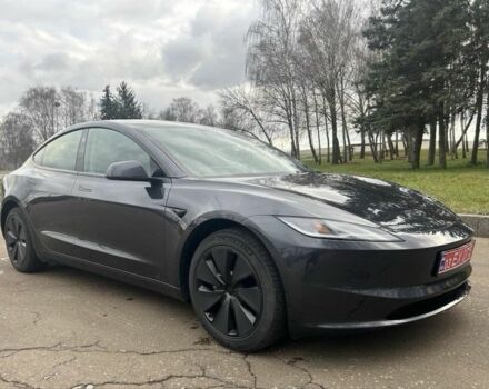 Серый Тесла Модель 3, объемом двигателя 0 л и пробегом 20 тыс. км за 27500 $, фото 4 на Automoto.ua