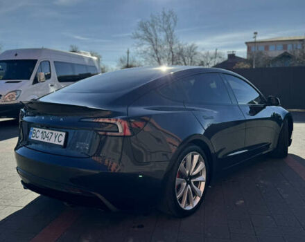 Серый Тесла Модель 3, объемом двигателя 0 л и пробегом 4 тыс. км за 38400 $, фото 5 на Automoto.ua