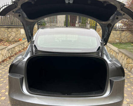 Серый Тесла Модель 3, объемом двигателя 0 л и пробегом 3 тыс. км за 27000 $, фото 20 на Automoto.ua