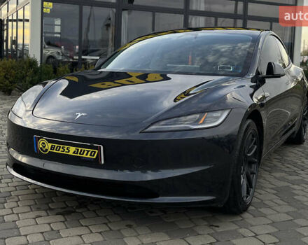 Серый Тесла Модель 3, объемом двигателя 0 л и пробегом 9 тыс. км за 33500 $, фото 2 на Automoto.ua