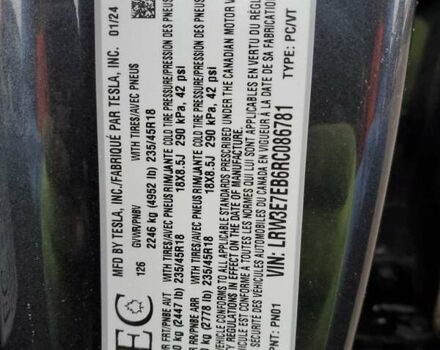 Серый Тесла Модель 3, объемом двигателя 0 л и пробегом 17 тыс. км за 12400 $, фото 11 на Automoto.ua