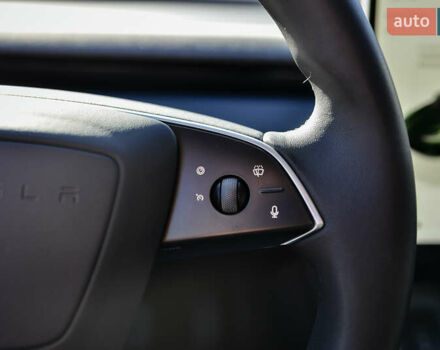 Серый Тесла Модель 3, объемом двигателя 0 л и пробегом 14 тыс. км за 31699 $, фото 17 на Automoto.ua