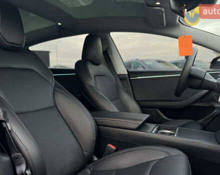 Серый Тесла Модель 3, объемом двигателя 0 л и пробегом 9 тыс. км за 33500 $, фото 20 на Automoto.ua