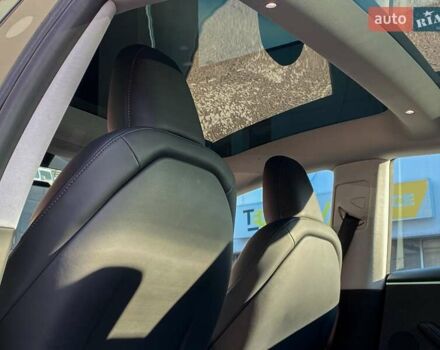 Сірий Тесла Модель 3, об'ємом двигуна 0 л та пробігом 21 тис. км за 29999 $, фото 15 на Automoto.ua