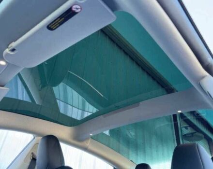 Серый Тесла Модель 3, объемом двигателя 0 л и пробегом 20 тыс. км за 15500 $, фото 9 на Automoto.ua