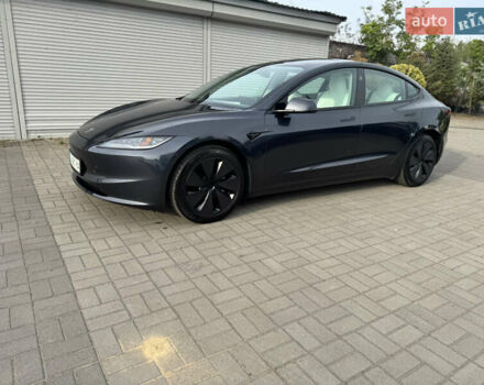 Серый Тесла Модель 3, объемом двигателя 0 л и пробегом 23 тыс. км за 29500 $, фото 10 на Automoto.ua