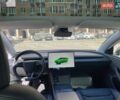 Серый Тесла Модель 3, объемом двигателя 0 л и пробегом 10 тыс. км за 26200 $, фото 50 на Automoto.ua