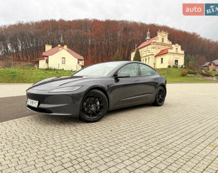 Серый Тесла Модель 3, объемом двигателя 0 л и пробегом 13 тыс. км за 30000 $, фото 6 на Automoto.ua