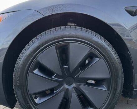 Сірий Тесла Модель 3, об'ємом двигуна 0 л та пробігом 27 тис. км за 28100 $, фото 7 на Automoto.ua