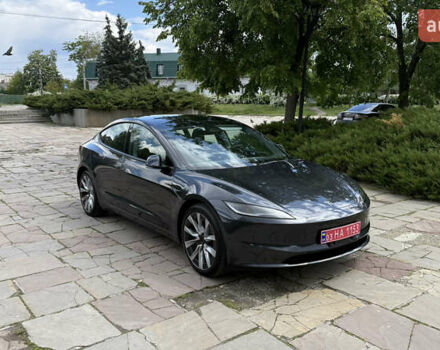 Серый Тесла Модель 3, объемом двигателя 0 л и пробегом 1 тыс. км за 27500 $, фото 2 на Automoto.ua