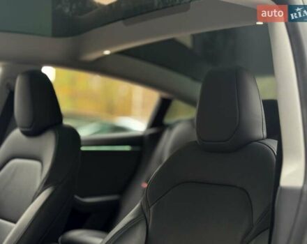 Серый Тесла Модель 3, объемом двигателя 0 л и пробегом 11 тыс. км за 31499 $, фото 13 на Automoto.ua