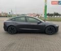 Серый Тесла Модель 3, объемом двигателя 0 л и пробегом 17 тыс. км за 29900 $, фото 3 на Automoto.ua